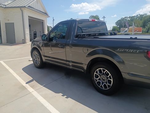 Used 2019 Ford F150 XL w/ Equipment Group 101A Mid RWD image 4