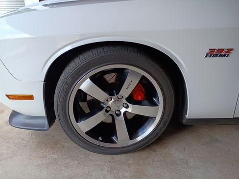 Used 2011 Dodge Challenger SRT8 w/ SRT Option Group II image 5