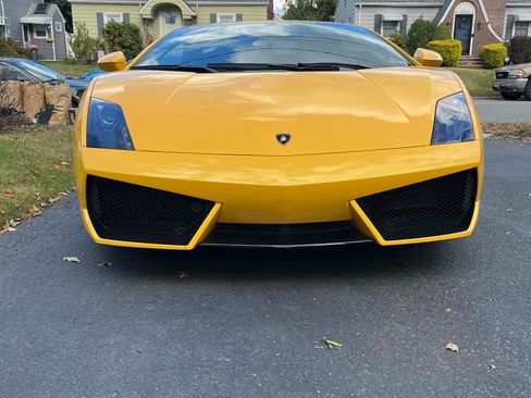 Used 2013 Lamborghini Gallardo LP 550-2 image 2