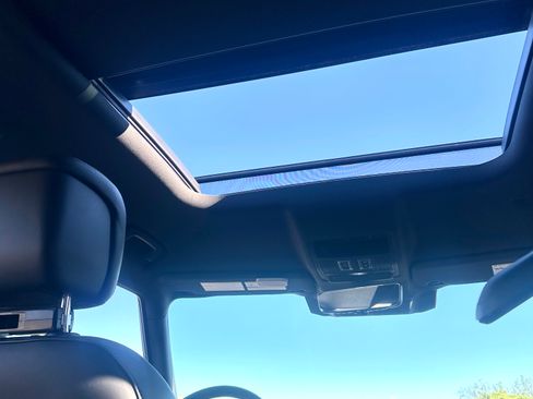 Used 2024 Land Rover Defender 110 Carpathian Edition image 14