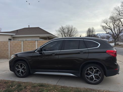 Used 2018 BMW X1 xDrive28i w/ Convenience Package image 9