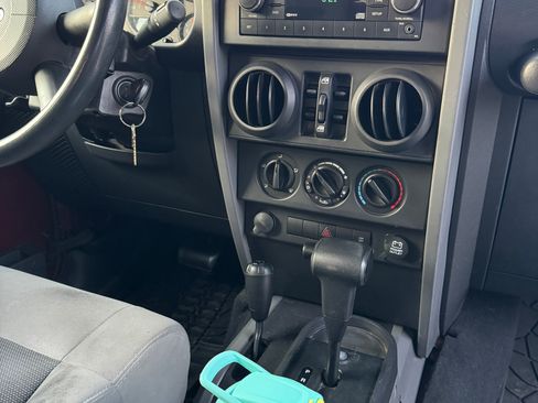 Used 2008 Jeep Wrangler Unlimited X image 15