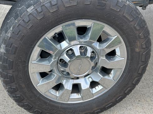 Used 2018 GMC Sierra 2500 Denali AWD/4WD image 16
