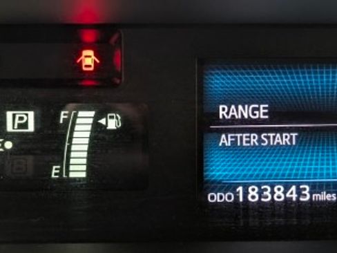 Used 2015 Toyota Prius V Four image 21