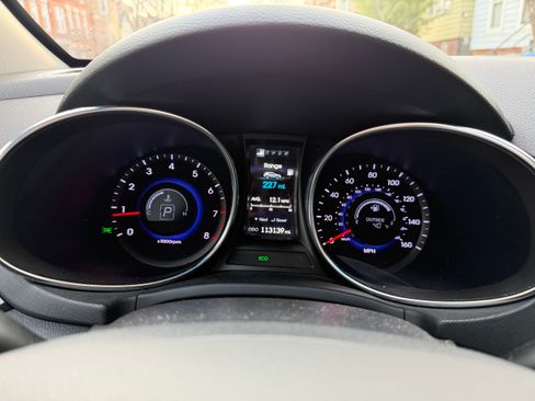 Used 2014 Hyundai Santa Fe Sport 2.0T w/ Technology Package 05 image 2