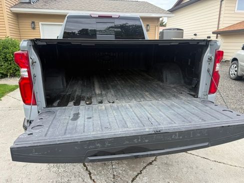 Used 2024 Chevrolet Silverado 1500 LT Trail Boss w/ Convenience Package II AWD/4WD image 10
