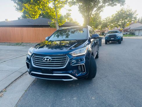 Used 2017 Hyundai Santa Fe SE w/ SE Premium Package 02 AWD/4WD image 5