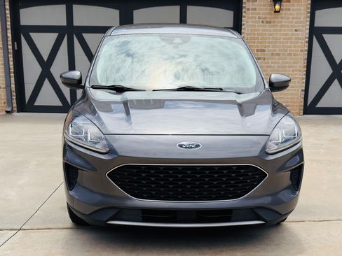 Used 2021 Ford Escape SE FWD image 9