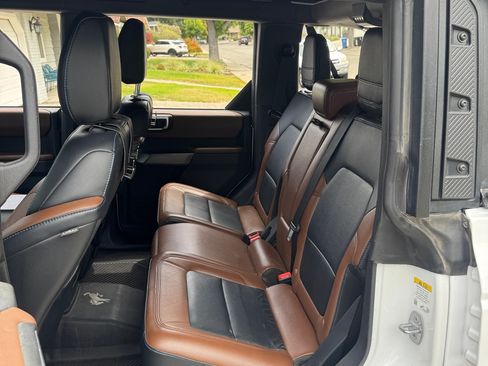 Used 2021 Ford Bronco Outer Banks w/ Sasquatch Package AWD/4WD image 14