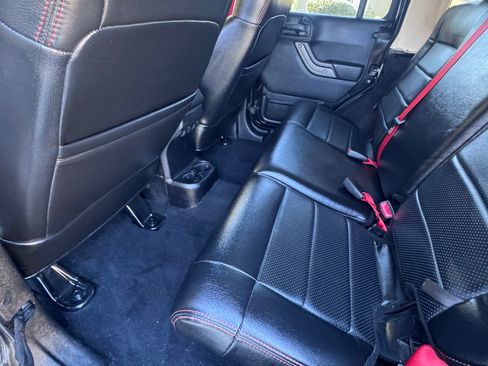 Used 2012 Jeep Wrangler Unlimited Sport AWD/4WD image 8