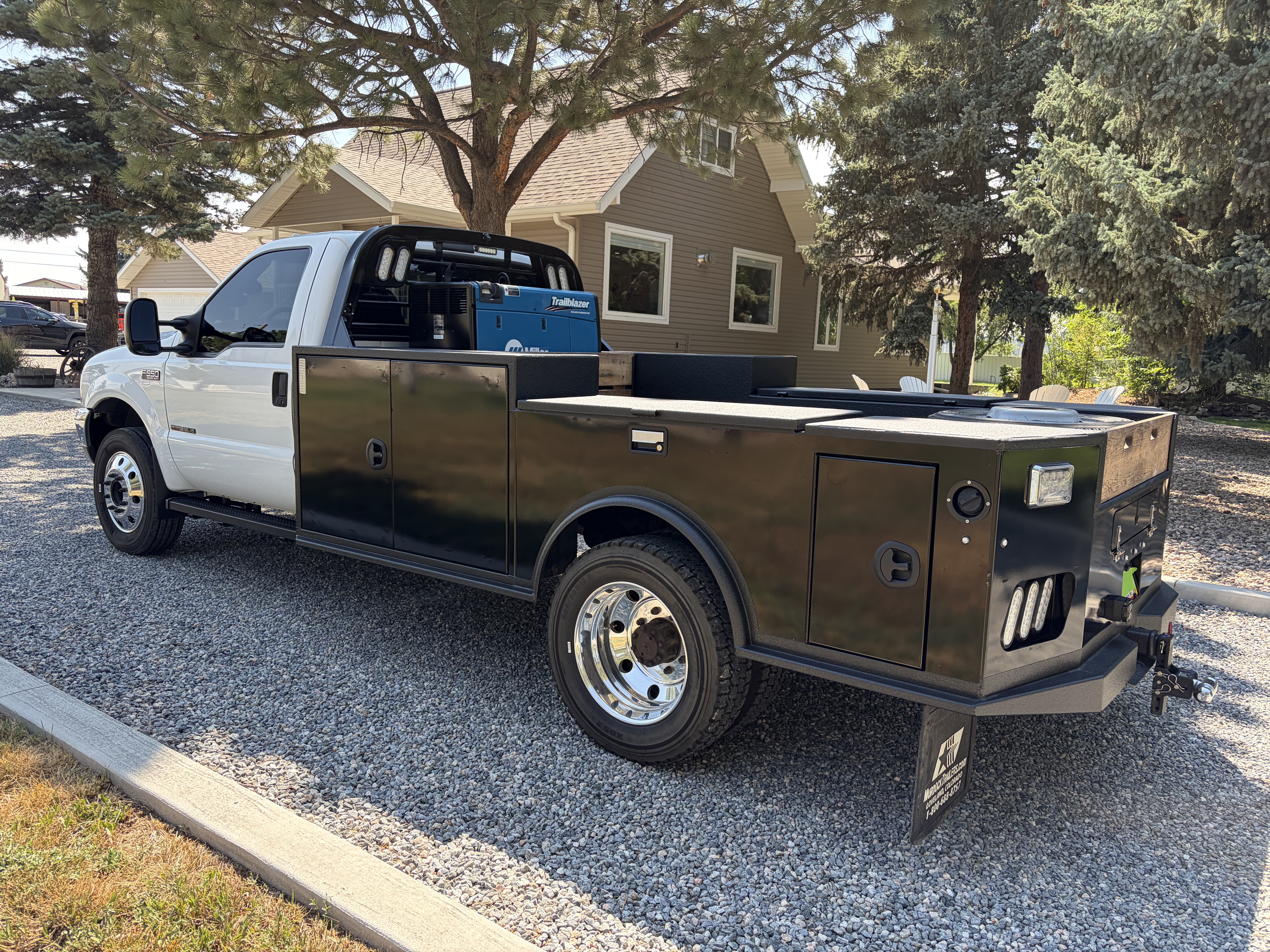 Used 2000 Ford F550 2WD Regular Cab Super Duty image 4
