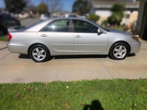 Used 2004 Toyota Camry SE image 6