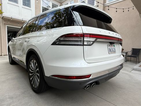 Used 2020 Lincoln Aviator Reserve w/ Elements Package Plus RWD image 9
