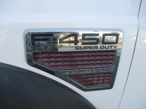 Used 2008 Ford F450 XL image 5