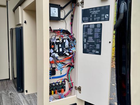 Used 2020 Mercedes-Benz Sprinter 3500 image 17