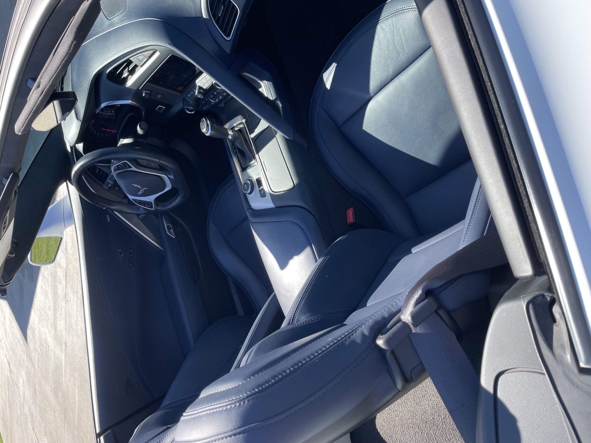 Used 2016 Chevrolet Corvette Stingray Convertible w/ 3LT Preferred Equipment Group RWD image 18