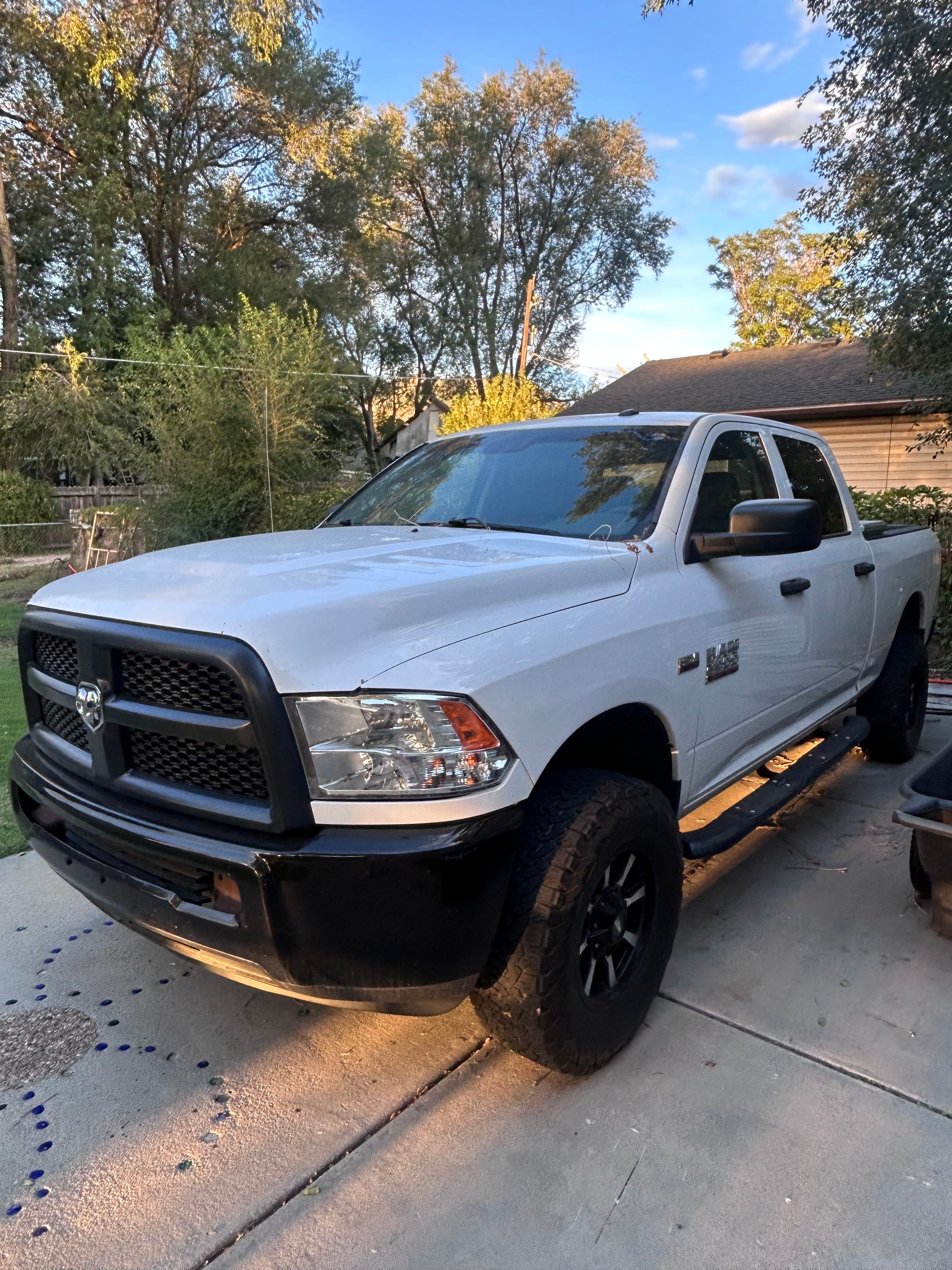 Used 2017 RAM 2500 Tradesman w/ Popular Equipment Group AWD/4WD image 1
