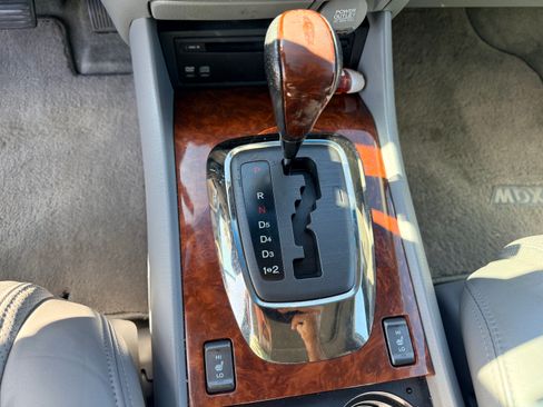 Used 2005 Acura MDX Touring image 18