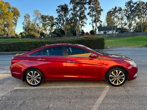 Used 2013 Hyundai Sonata SE w/ Navigation & Sunroof Pkg image 6