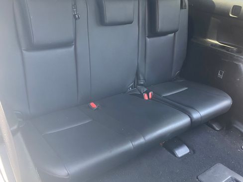 Used 2019 Toyota Highlander Limited Platinum AWD/4WD image 14