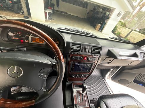 Used 2002 Mercedes-Benz G 500 image 9