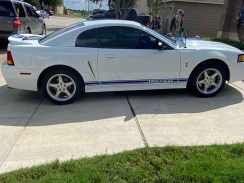 Used 1999 Ford Mustang Cobra RWD image 2