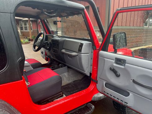 Used 1998 Jeep Wrangler Sport image 13