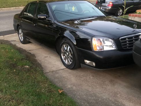 Used 2004 Cadillac De Ville DHS w/ Equipment Group image 6