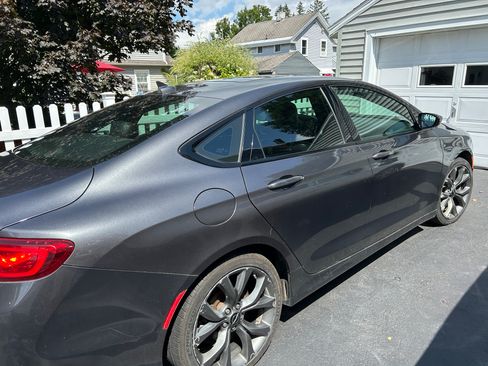 Used 2015 Chrysler 200 S w/ Navigation & Sound Group I image 4