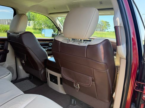 Used 2018 RAM 1500 Laramie Longhorn w/ Longhorn Southfork Package AWD/4WD image 18