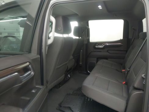 Used 2023 Chevrolet Silverado 1500 LT image 6