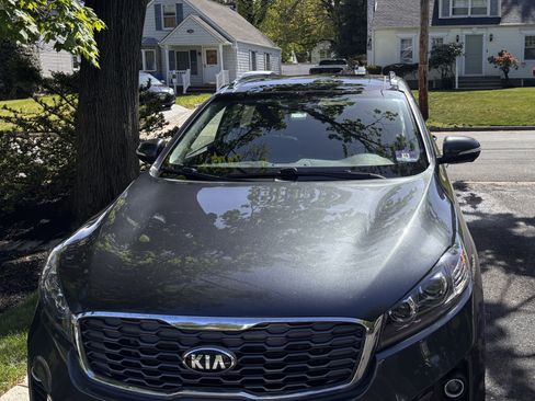 Used 2019 Kia Sorento EX AWD/4WD image 2