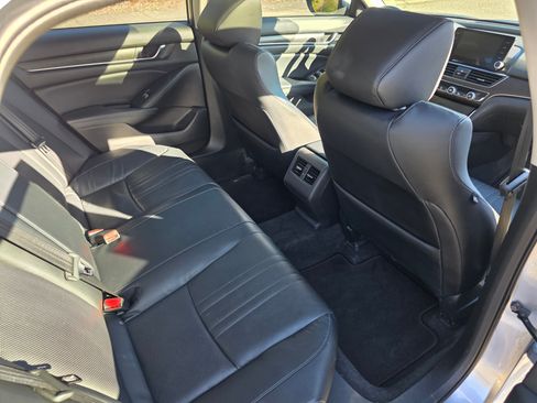 Used 2018 Honda Accord EX-L image 19