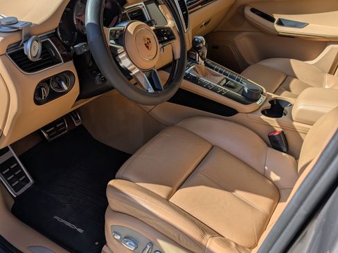 Used 2015 Porsche Macan S image 17