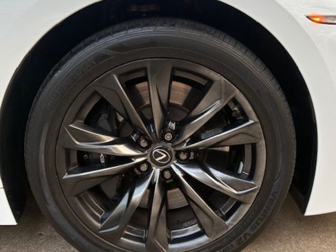 Used 2019 Lexus LS 500 F Sport w/ Accessory Package (Z1) image 16