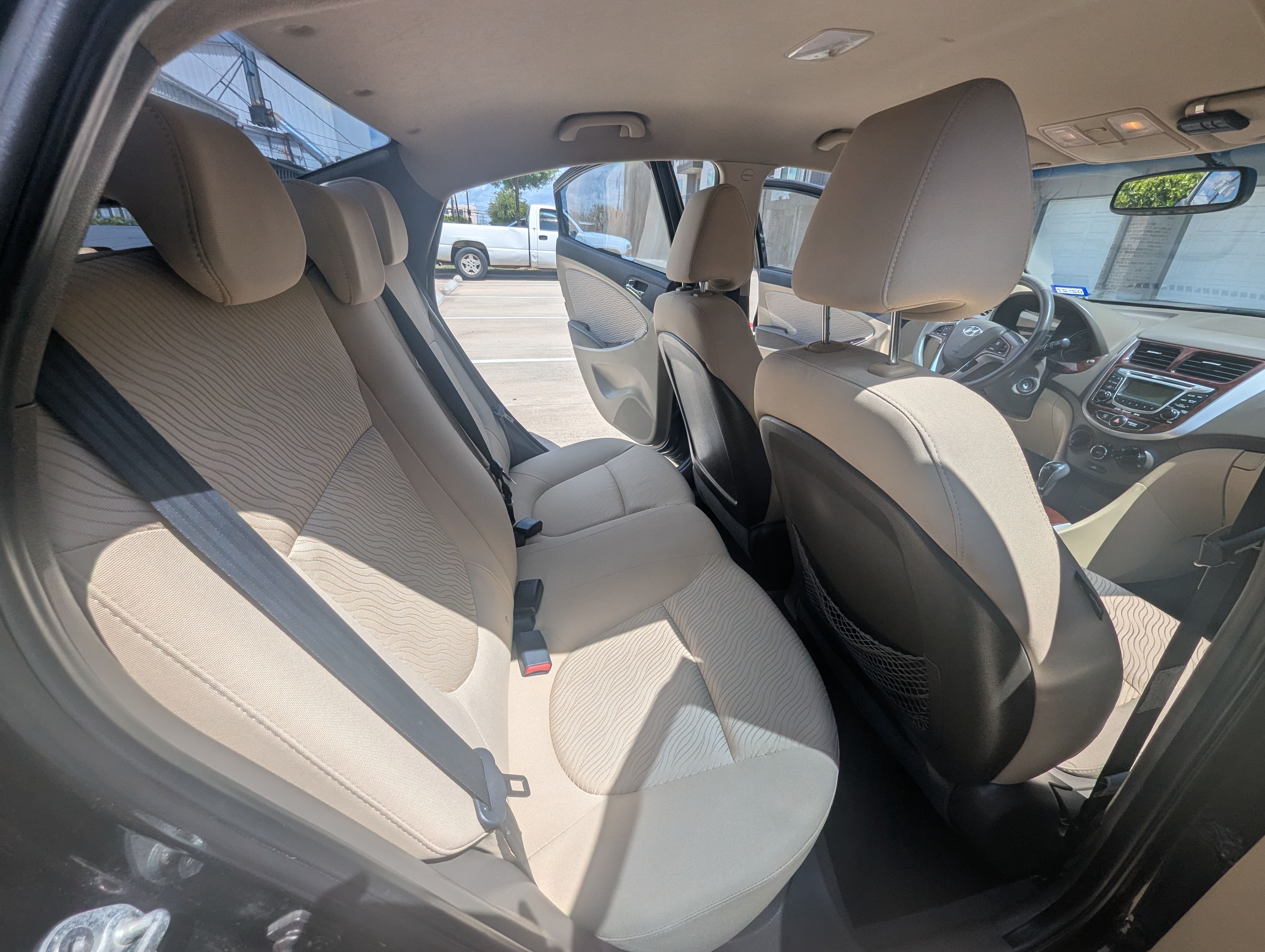 Used 2013 Hyundai Accent GLS w/ Premium Pkg FWD image 18