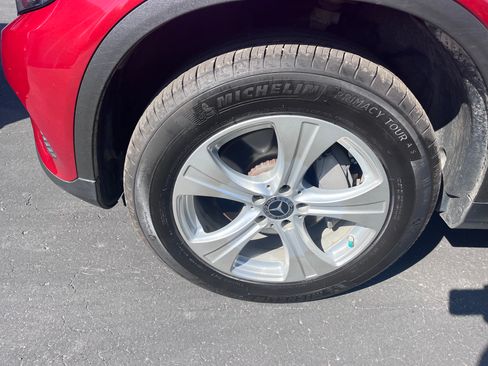 Used 2018 Mercedes-Benz GLC 300 4MATIC image 22