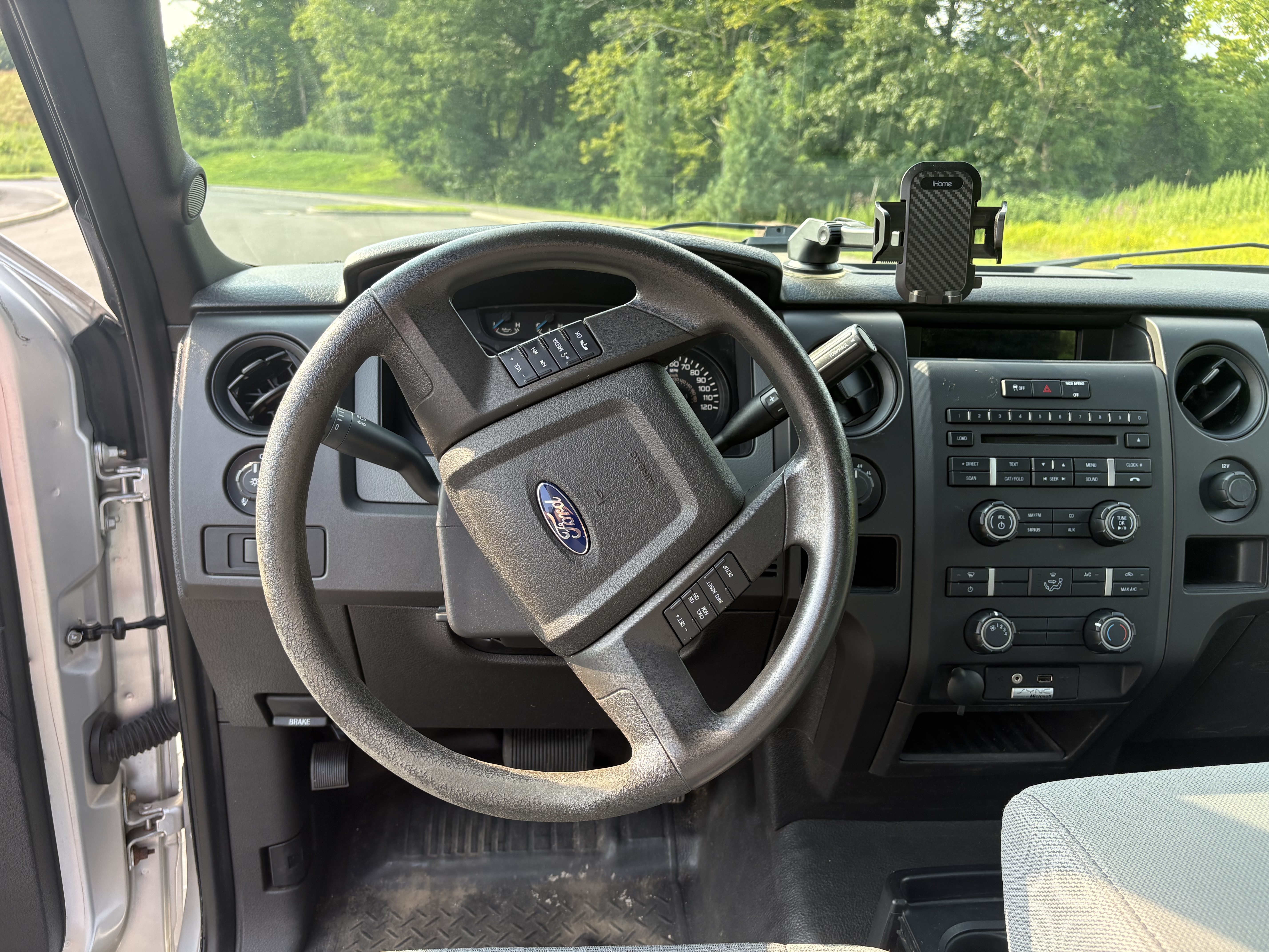Used 2013 Ford F150 STX w/ Mid Equipment Group AWD/4WD image 12