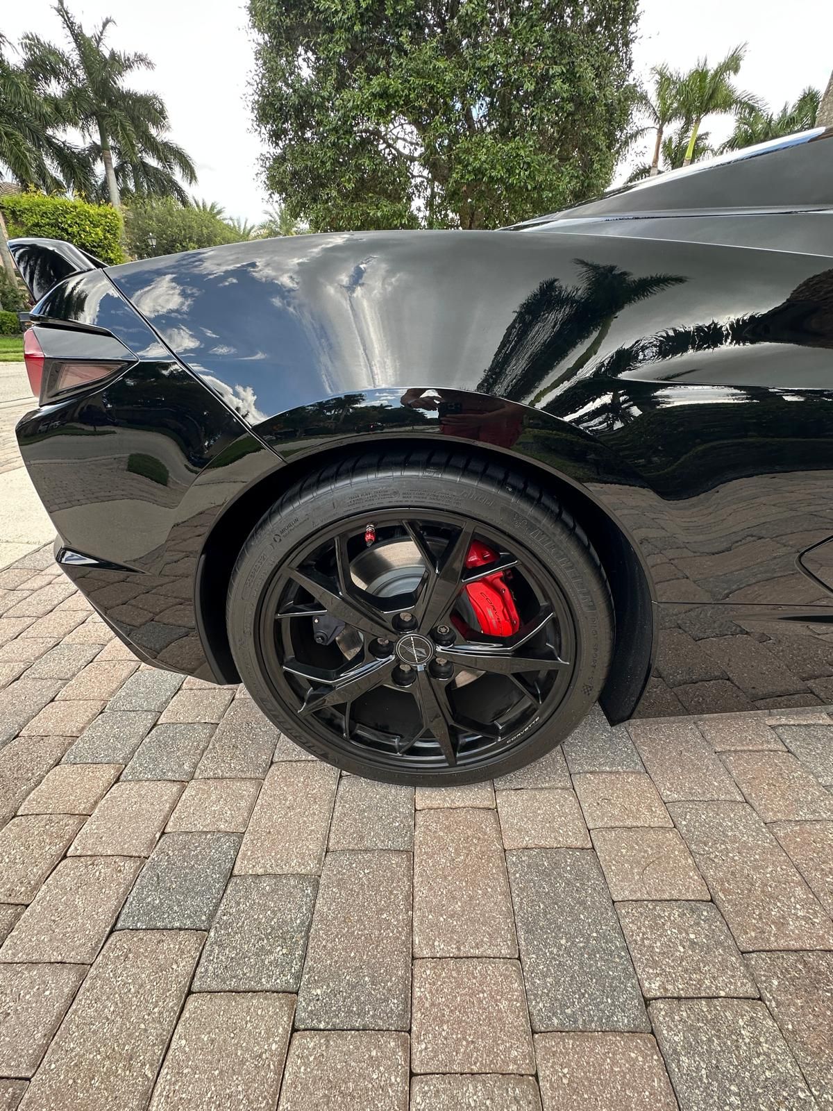 Used 2022 Chevrolet Corvette Stingray Premium Conv w/ Z51 Performance Package RWD image 19