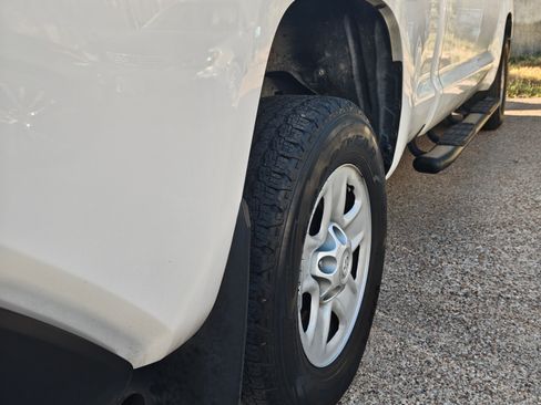Used 2020 Toyota Tundra SR RWD image 9