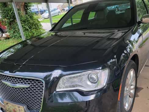 Used 2016 Chrysler 300 C w/ Safetytec Plus Group AWD/4WD image 1