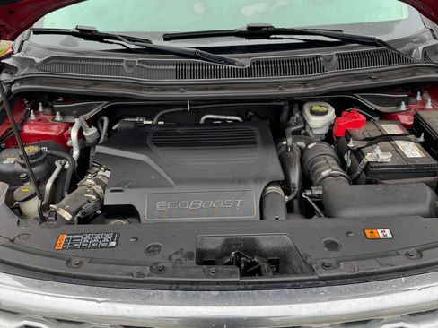 Used 2016 Ford Explorer Platinum image 25