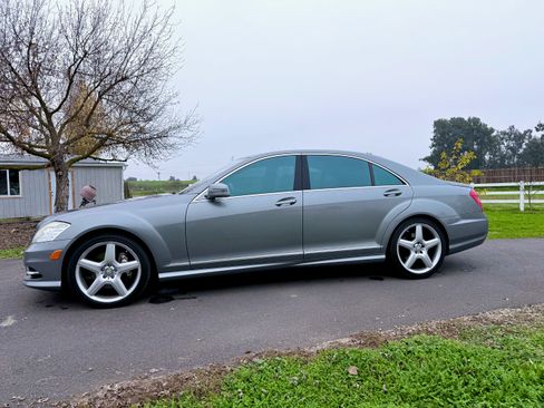 Used 2011 Mercedes-Benz S 550 image 12