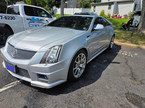 Used 2012 Cadillac CTS V RWD image 2