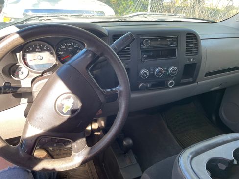 Used 2013 Chevrolet Silverado 1500 W/T image 16