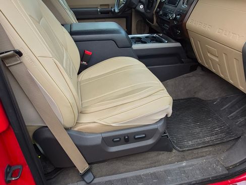 Used 2012 Ford F250 Lariat w/ Chrome Pkg image 10