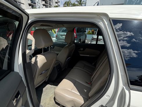 Used 2012 Ford Edge SEL FWD image 10