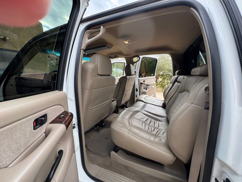 Used 2002 GMC Sierra 2500 2WD Crew Cab HD w/ SLT Marketing Option Pkg image 14