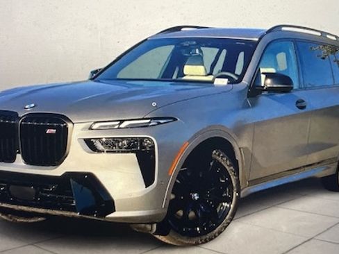 Used 2025 BMW X7 M60i w/ M Sport Professional Package image 13