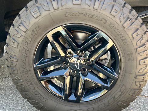 Used 2022 Chevrolet Silverado 1500 LT Trail Boss w/ Safety Package AWD/4WD image 30